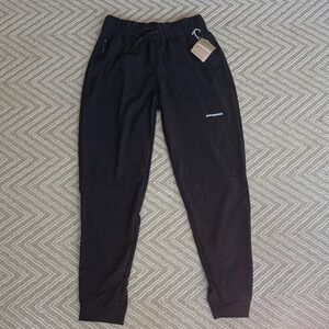 NWT Patagonia women’s terrebonne joggers size small